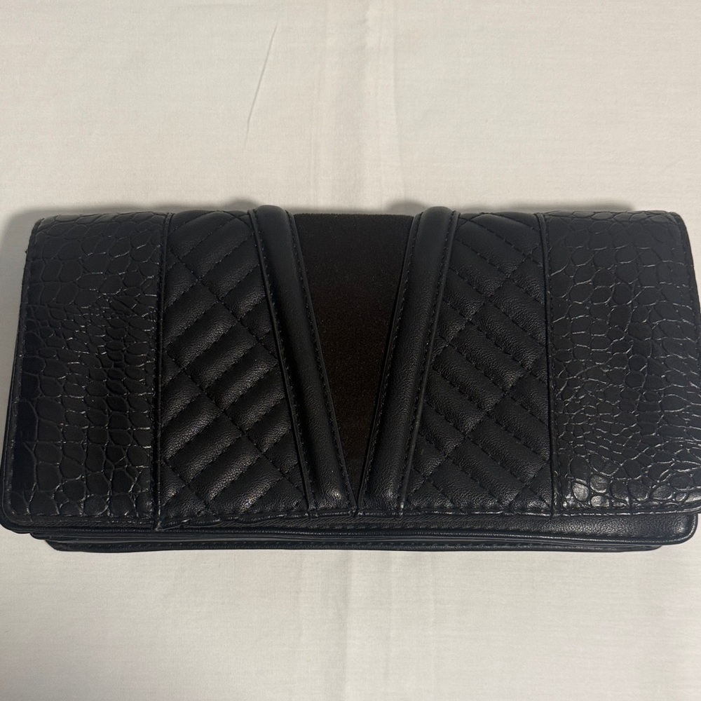 Forever 21 Black Textured Clutch